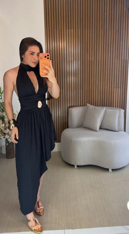 Vestido frente única com barra assimétrica – Preto